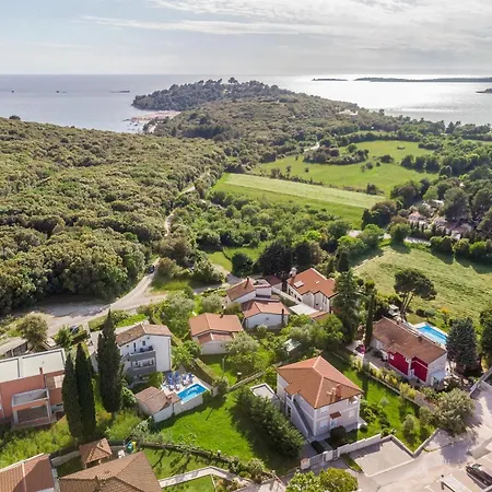 Ferienhaus Nature & Sea With Pool