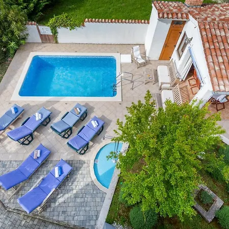 Nature & Sea With Pool * Pula