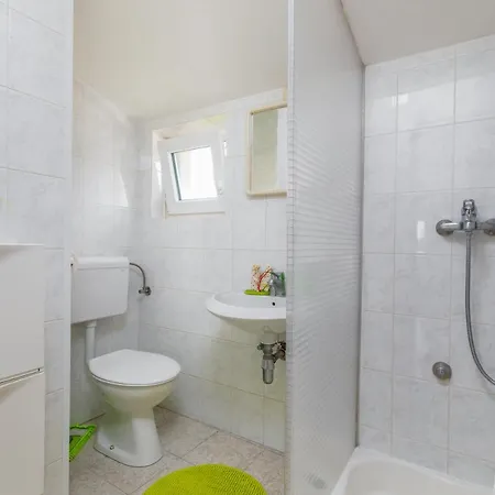 Nature & Sea With Pool