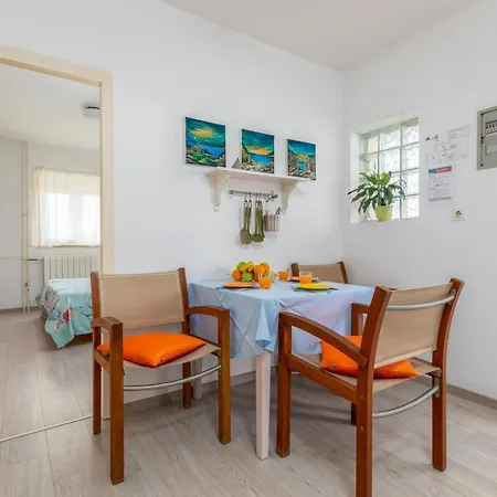 Nature & Sea With Pool 펜션 *