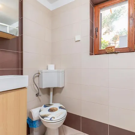 Nature & Sea With Pool 펜션 *