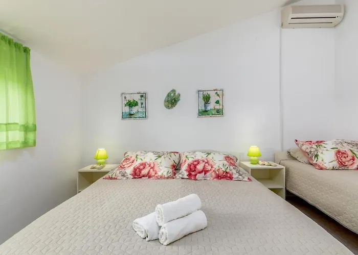 Nature & Sea With Pool Vikendica *