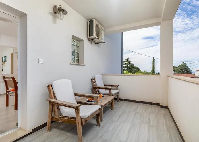 Nature & Sea With Pool Holiday home Pula